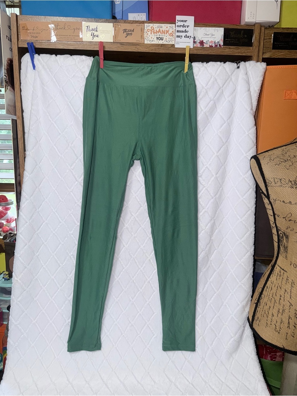 LuLaRoe Solid Green Women's Leggings